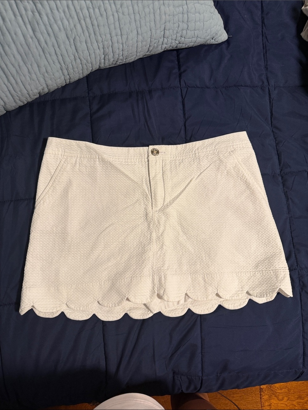 Lilly Pulitzer White Scalloped Skort Size 16